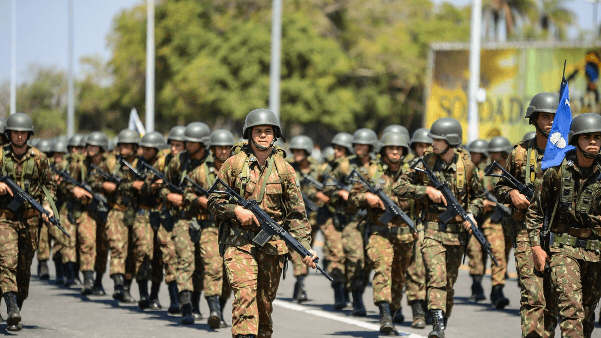 Exército avalia romper contrato com fintech suspeita de ligação com o PCC