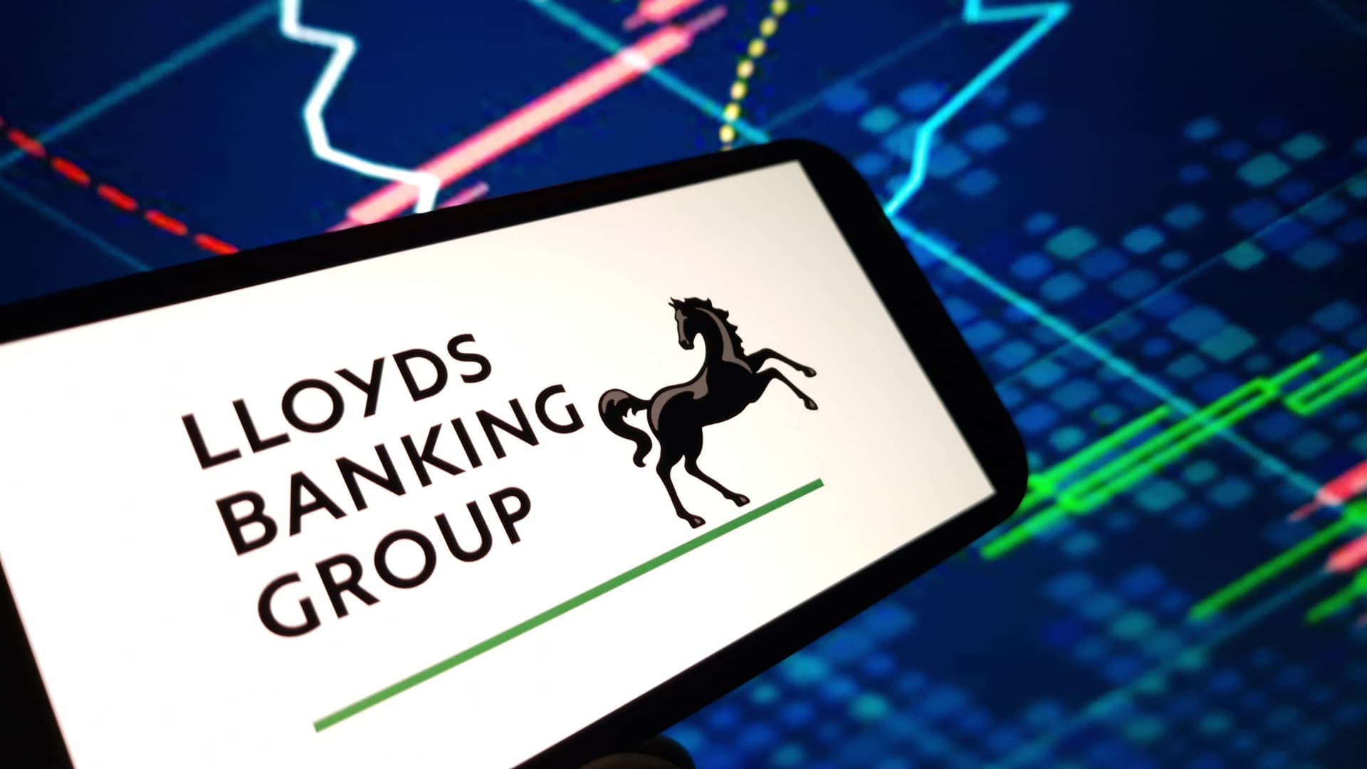 Lloyds: tokenização muda finanças para 71% de líderes do UK