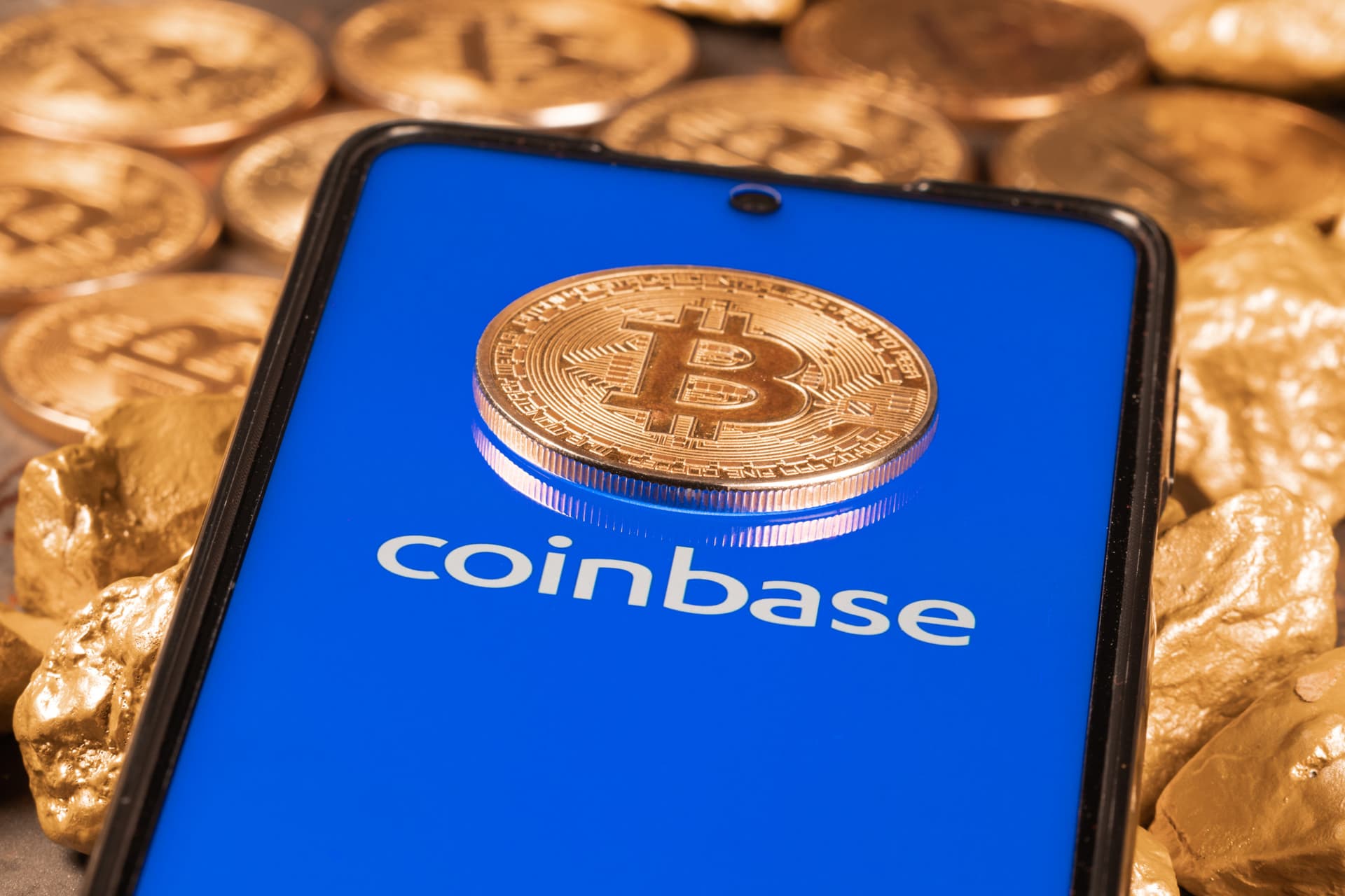 Coinbase pede que Brasil não trate stablecoins como câmbio