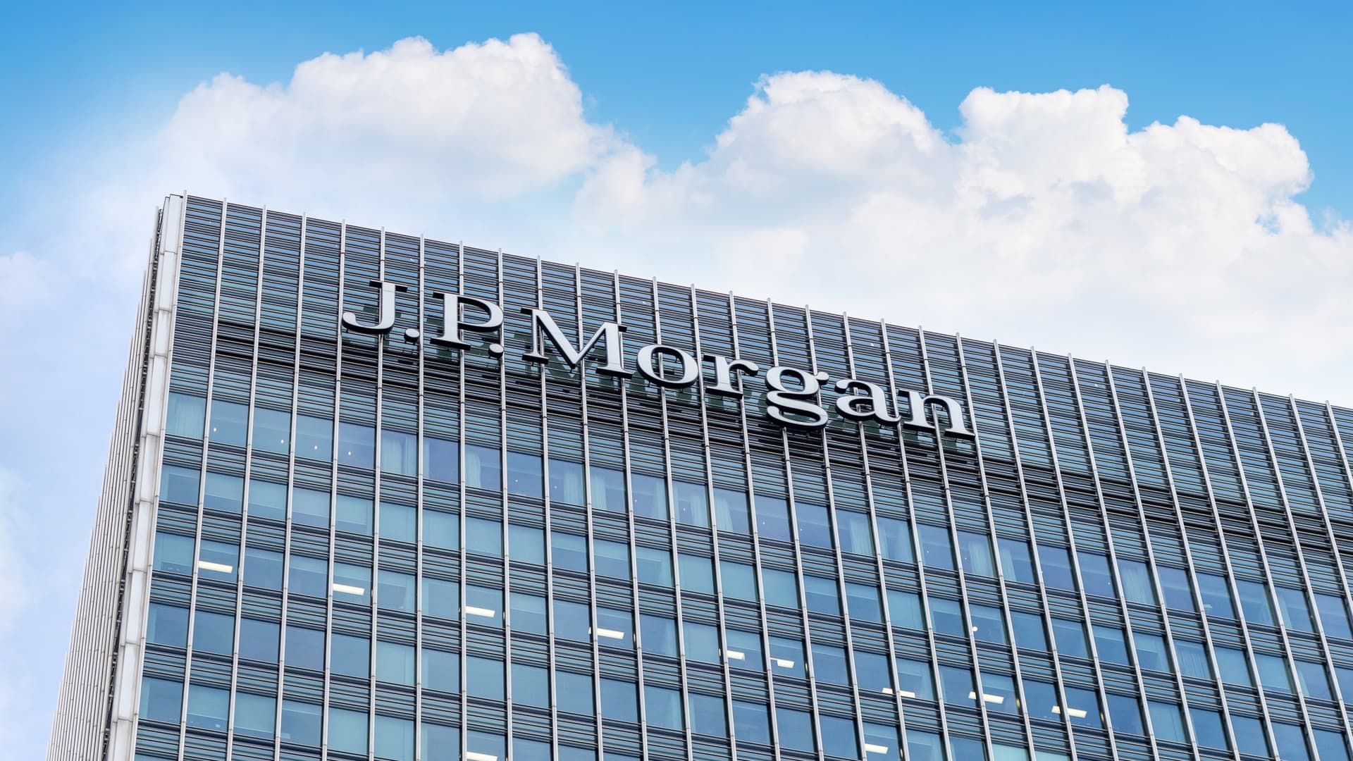 Qatar e JP Morgan firmam acordo preliminar de US$ 20 bi