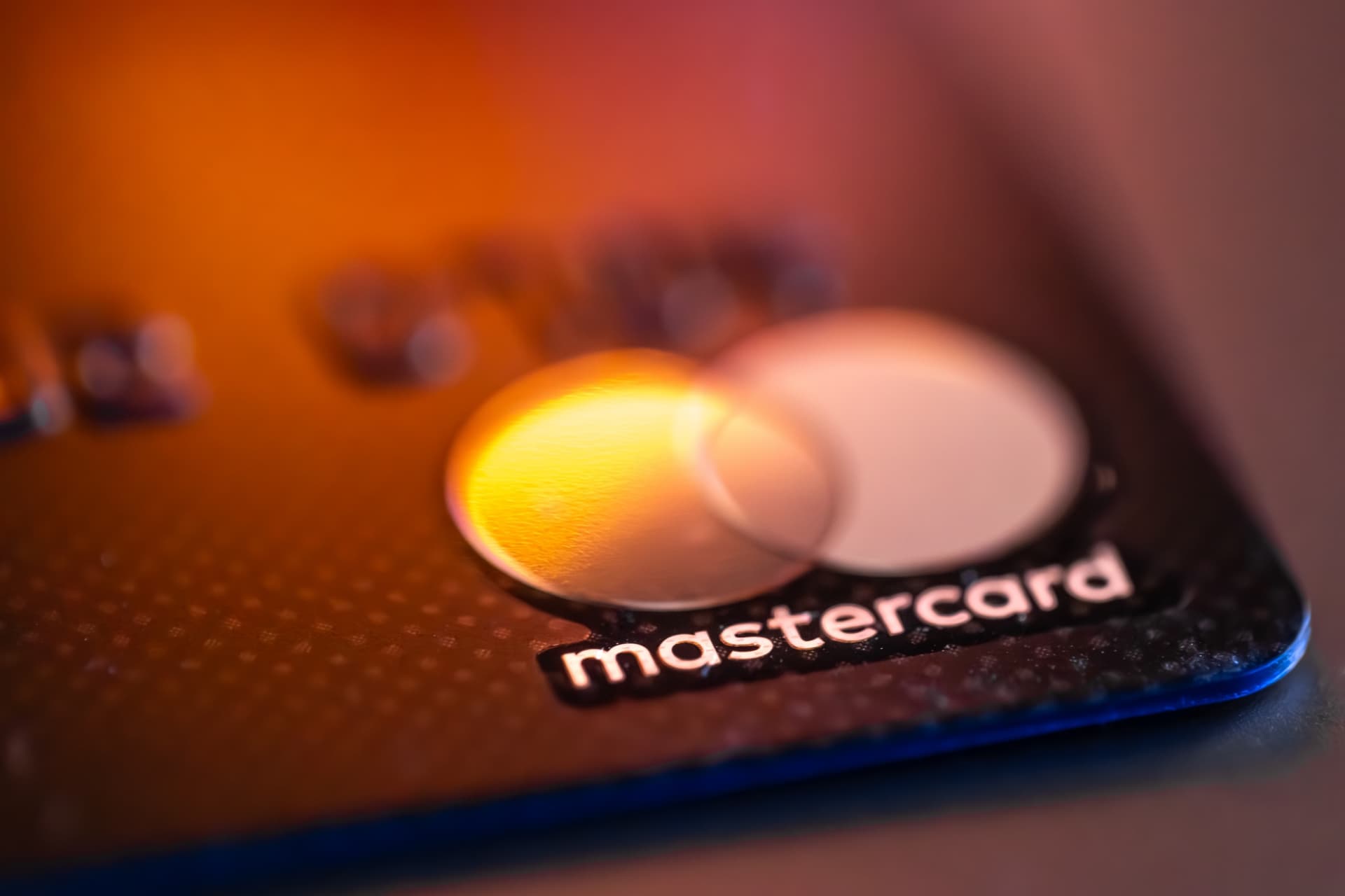 Satispay soma cartão Mastercard e investimento em ETF