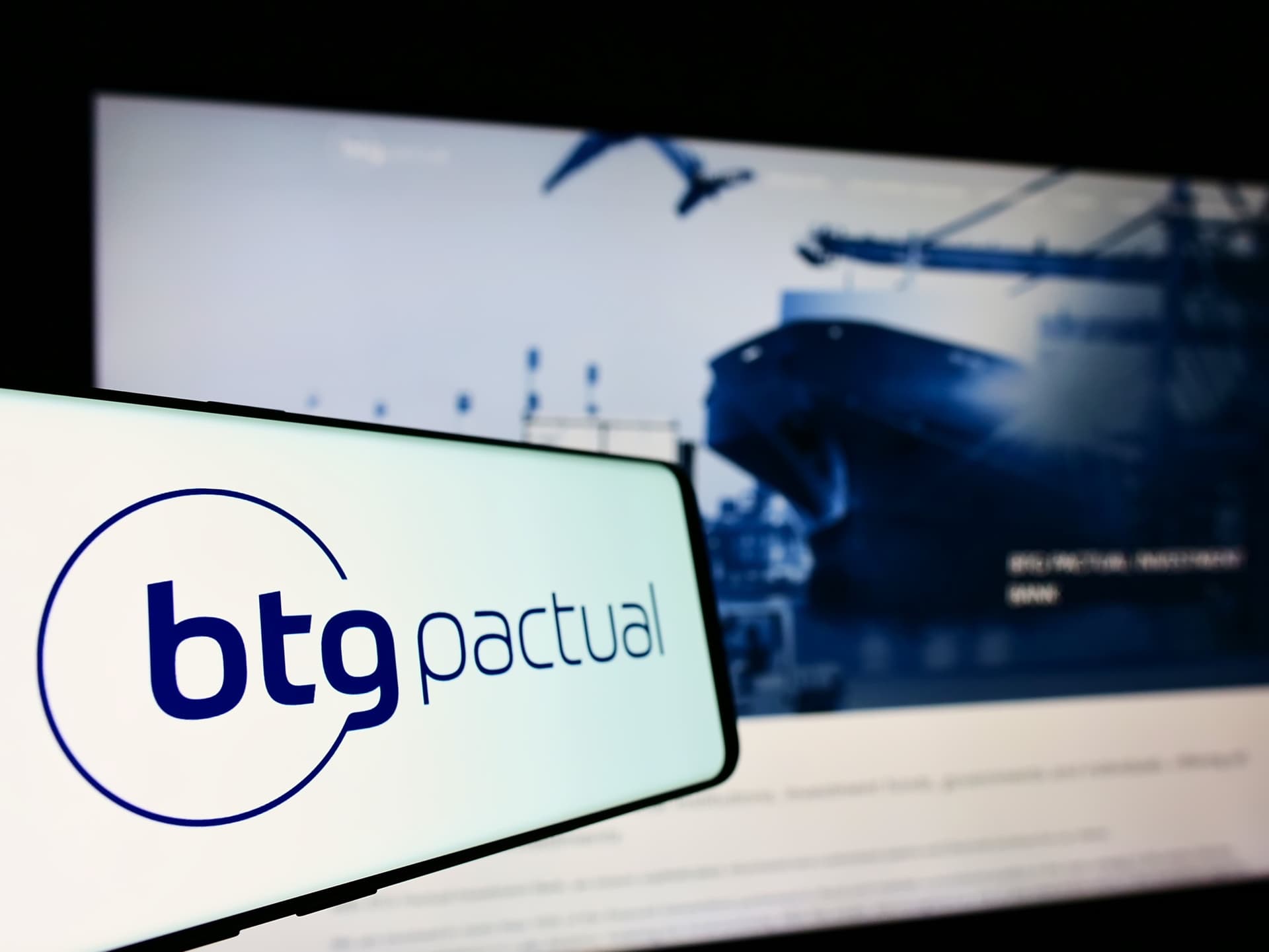 BTG e gestora chinesa firmam memorando de ETFs Brasil-China
