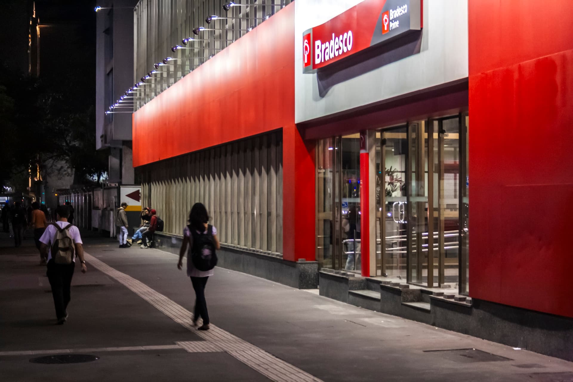 Bradesco tem aval do BC e eleva capital social em R$ 10 bi